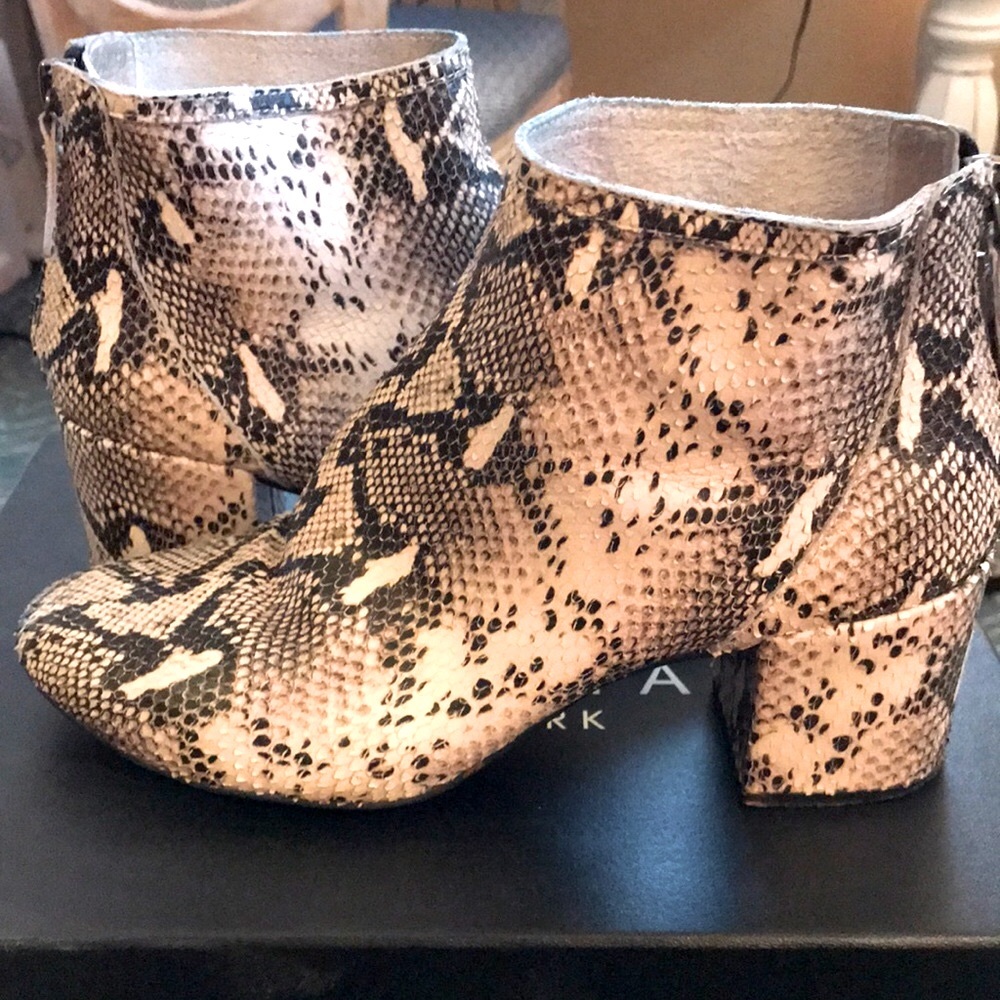 CECELIA New York Snakeskin boots